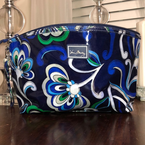 Vera Bradley Handbags - Vera Bradley bag